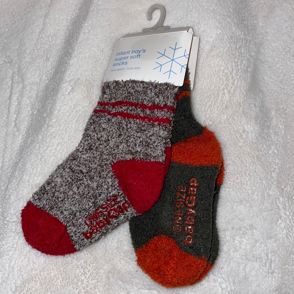 Baby Gap infant boys fuzzy socks